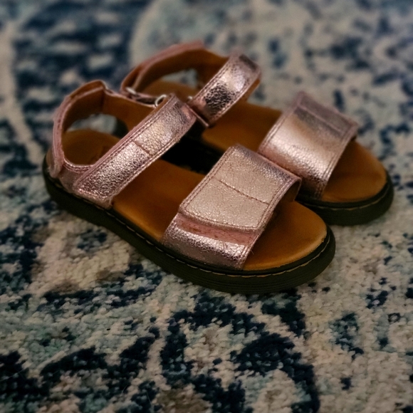 Dr. Martens Shoes | Girls Romi Leather Velcro Sandals Doc Marten Sz3 | Color: Pink | Size: 3.5bb | Richluna's Closet